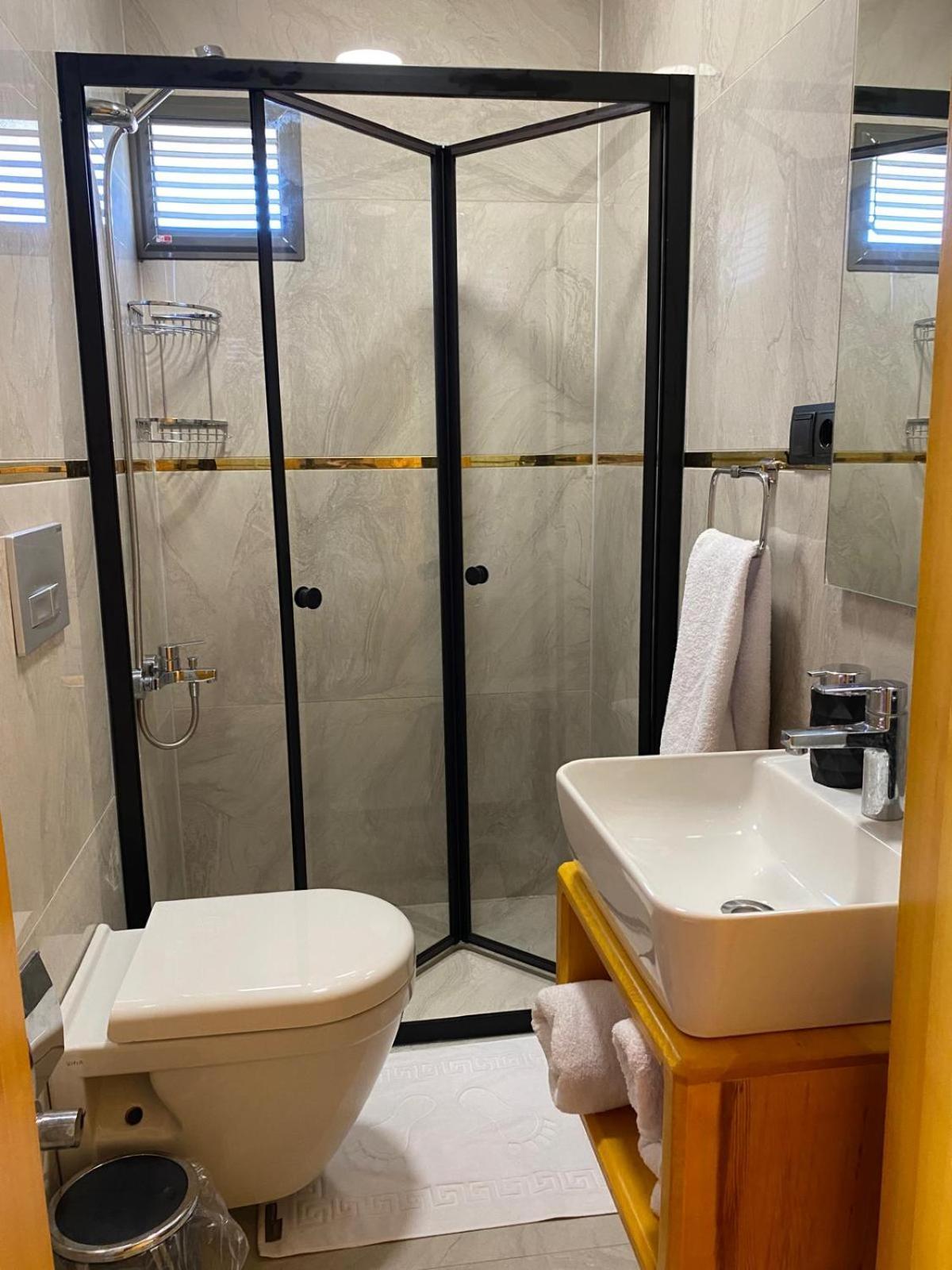 Hotel Moj Dom Kuecuekkoey Esterno foto