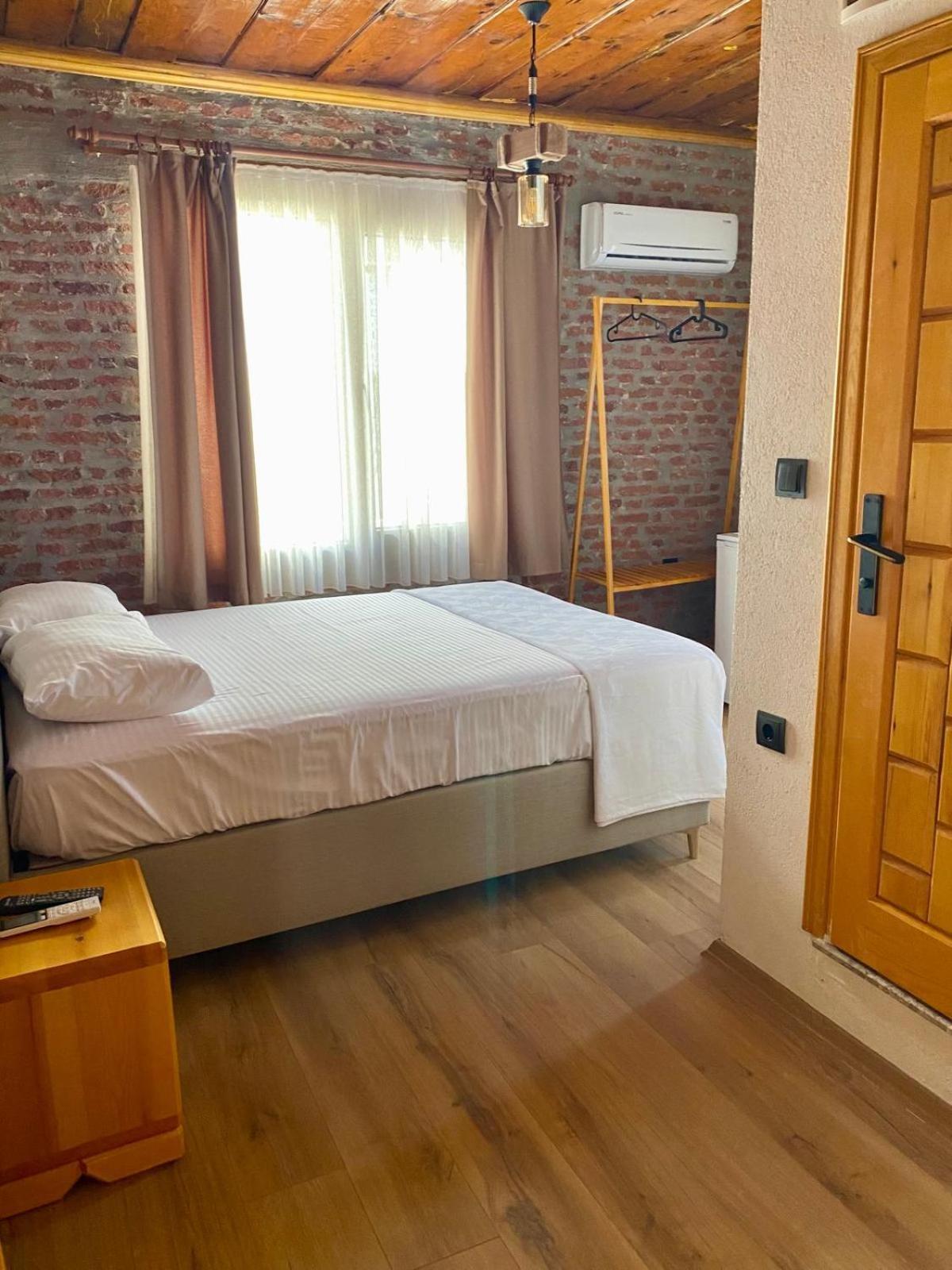 Hotel Moj Dom Kuecuekkoey Esterno foto